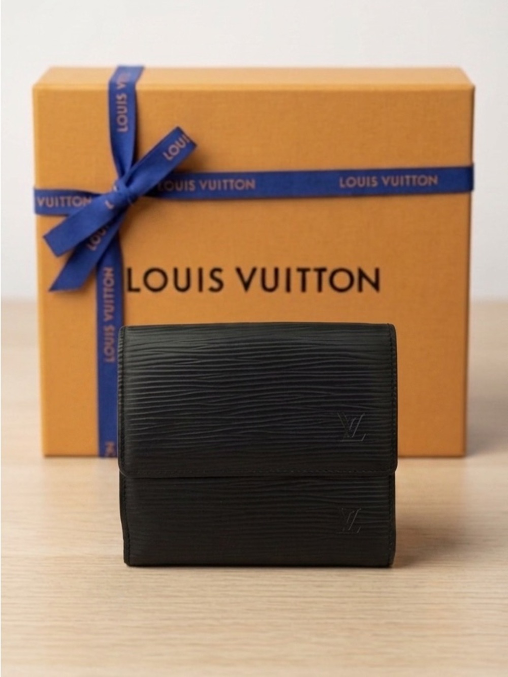 🖤🖤Louis Vuitton Porte Feiulle Elise Credit Leather Trifold Wallet🖤🖤